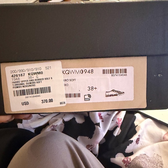 Gucci Black Sneakers - Picture 5 of 9